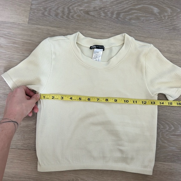 Zara Ribbed Short Sleeve Crop Top Cream - Picture 4 of 7